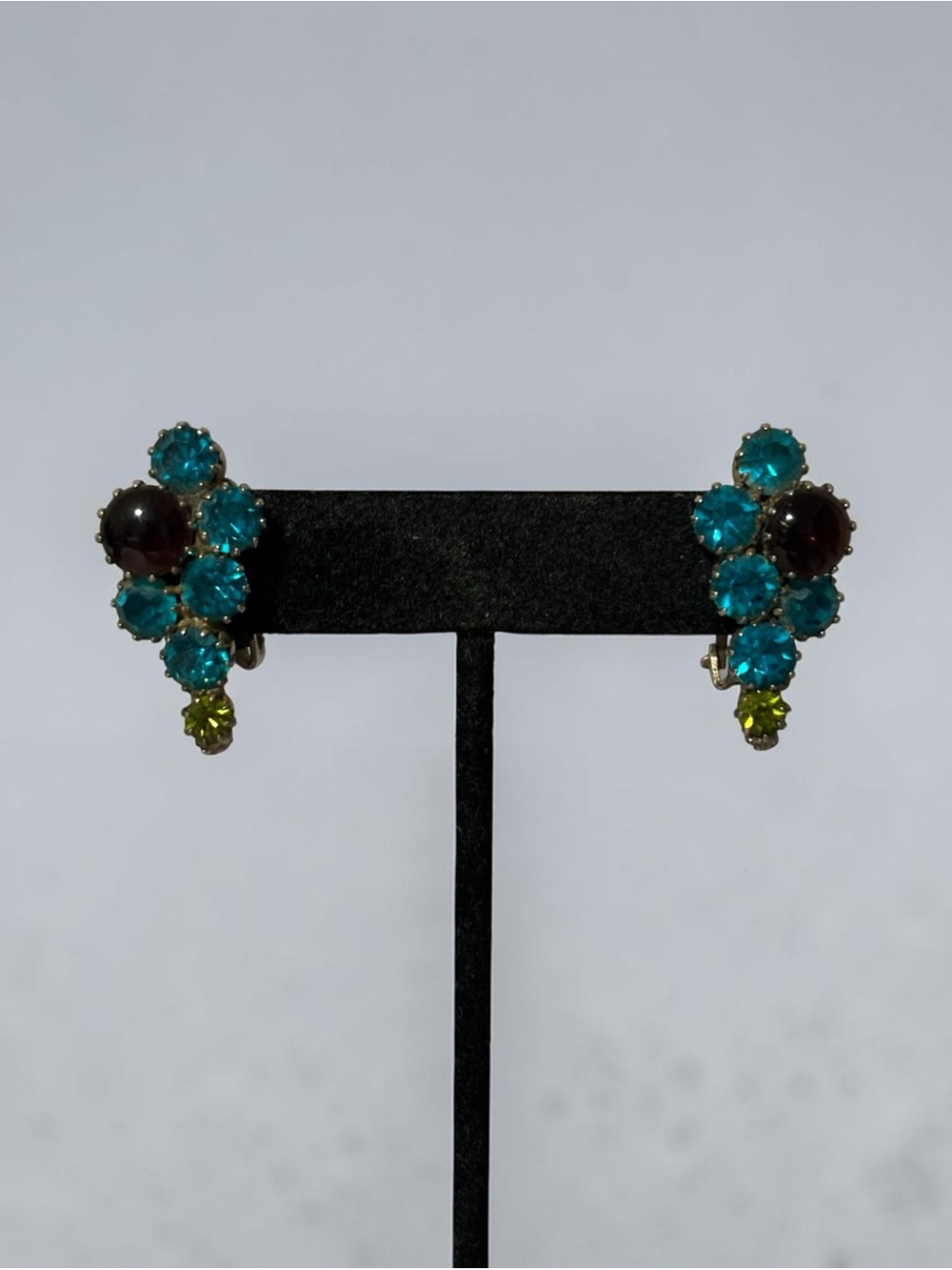 Vintage Blue, Olive Crystal Cluster Clip-On Earrings 1.25โ